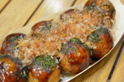 冷凍食品のたこ焼きって何年経っても不味いよな