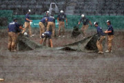 【高校野球】甲子園がまたも大雨で中断…ネット沈痛「かわいそう」「これ以上の順延は…」　近江・日大東北戦