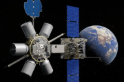 米軍、宇宙で燃料補給する技術目指す
