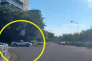 【動画】荒川区の片側信号の交差点でロードスターと事故ってしまうコペンのドラレコ。