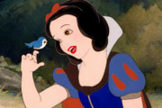 ディズニー実写版『白雪姫』、ラテン系女優さんを起用→「『雪のように白い肌』という設定は…？」物議に
