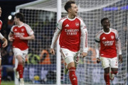 アーセナル、敵地でチェルシーに3-2先勝！スビメンディ弾などで打ち合い制しカラバオ杯決勝進出に前進