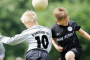 英サッカー協会、11歳以下のヘディング禁止ルールを採用決定　来季から段階的に導入