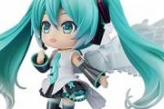 【画像】日本移住したロシアの初音ミクレイヤー、顔面無双中