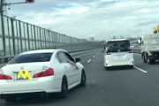 【旧作】東名高速で鬼のように威嚇してくる日産フーガの動画が再ブレイクする。