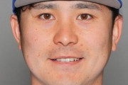 DeNA佐野恵太　139試合（524－143）.273  8本　62打点　出塁率.322  ops.705