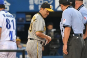 走塁判定で揉めたハマスタ　一夜明けても空気は騒然　ＤｅＮＡ・京田、敷田審判に阪神ファンが大ブーイング浴びせる