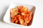韓国の女の子「毎日キムチ食べるという偏見はやめて！😢」