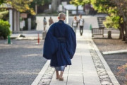お坊さんに「死ぬのって怖いですか？」の回答が話題に、僧侶「佐々木希と添い寝したい」