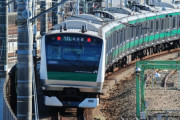 【悲報】鉄道会社「リュックは前に」世間「リュックの前掛けやめろ」極論「手ぶらで乗れ」