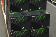 【悲報】海外小売店で案の定xbox sxとSwitchが山積みw
