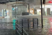 特別警報　千葉県にレベル5大雨特別警報を発表　気象庁　対象は12の市　数十年に一度の重大な危険　ただちに安全確保を　8/14