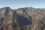 【北アルプス】奥穂高岳で滑落、54歳女性死亡…5人パーティーで縦走中に