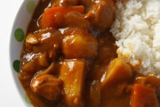 【悲報】カレーによく入れる具ランキング、まさかの「玉ねぎ」が１位