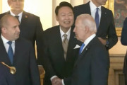 【動画】韓国･ユン大統領、NATOでバイデンさんと握手も顔も見てもらえず…韓国ネット「屈辱」