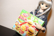 娘(人形)とお菓子でハンバーガーセットを作るで！