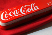 都市伝説が実証された！兵庫県加古川市で販売されていたカコ・コーラの空き瓶を発見【神戸新聞】