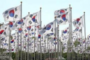韓国は反日なんかじゃ無いです。反日帝です。帝国主義に反対してるだけ。反日帝デモ