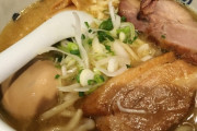 ラーメン屋でラーメン頼んだら勝手にレンゲも付いてくるの腹立つよな
