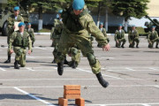 ロシア空挺隊員が国際アーミーゲームへの参加目指して厳しい訓練を披露！