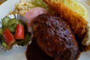 【決定】洋食屋で一番安定感のあるメニュー、「エビフライハンバーグ定食」に決定する