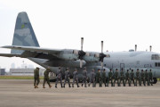 スーダンの邦人退避へ、空自輸送機が周辺国ジブチに到着…C-130・C-2輸送機…KC-767空中給油機の3機！