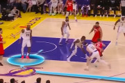【NBA】レブロンの「自分のマークを捨てて速攻狙い」が常態化？