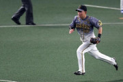 阪神　ミスの連鎖で失点重ねる　糸原も二塁正面のゴロを適時失策