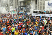 【悲報】東京マラソン「一般参加は中止。参加費は返さないが来年また払えば特別に出場させてやるぞ」