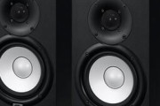モニター用スピーカーと普通のスピーカーって何が違うんだろう？