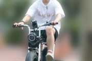 【画像】伊藤健太郎さん、現在はランクルみたいな自転車に乗ってるwww