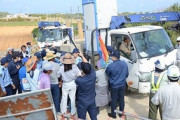 【宮古島】「戦争につながる施設を許さない！」 サヨク10人が自衛隊弾薬庫建設の資材搬入を妨害