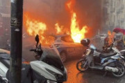 ◆悲報◆フランクフルトサポ、試合前からナポリの街で大暴れ！機動隊出動