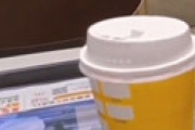 【動画】 マクドナルド店員がガチギレ、大声で怒鳴り散らす衝撃動画が話題に　怖すぎる・・