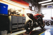 バイク屋｢これもう直らないよ。無料で引き取るけど？｣俺｢そんなぁ…｣