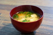 一人暮らしワイ、みそ汁を作るだけでQOLが多少上がることを発見