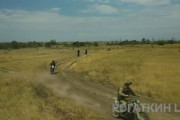 ロシア軍のオフロードバイク突撃隊…林道を走ってみた！