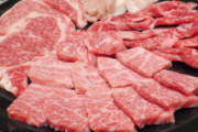 今焼肉屋で隣にいる女が肉残ってる皿下げさせててビックリした