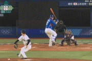 【準決勝日本対韓国】侍ジャパン継投失敗、6回表に二番手岩崎が韓国キム・ヒョンスにタイムリーを打たれ同点に追いつかれてしまう