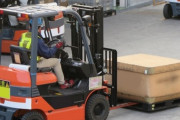 フォークリフトの運転難しすぎない？