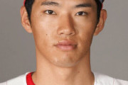【悲報】中村奨成(7年目)さん、外野にコンバートされてしまう
