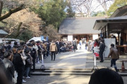 飛び交う怒号・・・本日の乃木神社での成人式、マナーの悪い一般客が多数いた模様・・・【乃木坂46】