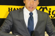 阪神小野が500万円減の年俸1700万円でサイン「本当に苦しいシーズン」