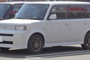 トヨタのbBって車が欲しいんだがどうなん
