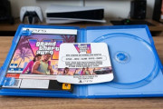 小売「コード版パッケージを個人売買するな！DL版を買え！ゲーム屋として強く忠告する！」