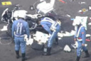【動画】 苫小牧市で直進の白バイと右折の大型トラックが衝突　バイク大破で男性警察官死亡