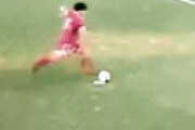 【動画】 高校サッカー選手権、流経大附属柏の選手がとんでもないPKをやらかし疑問の声が噴出
