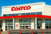 米コストコ、最低時給を1700円に引き上げ