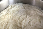 久々にそうめんを食べるワイ「パスタと同じで200gくらいでええか…(少ないかな？)」
