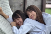 【うらやま】菅原咲月＆冨里奈央、いちゃいちゃ…これ”あそこ”当たってるやろｗｗｗ